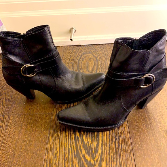 CHARLIE HORSE LEATHER HANDCRAFTED BOOTIES - Picture 2 of 7